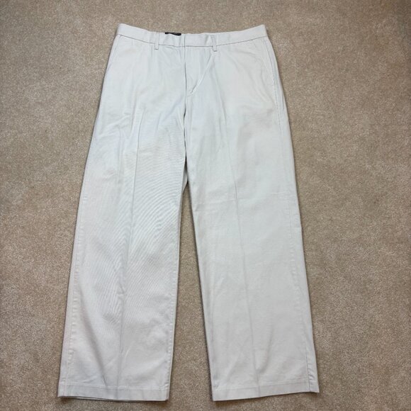 Levi's 90s Baggy Trousers in Light Khaki Women's Size 32 - NWT - Picture 1 of 9
